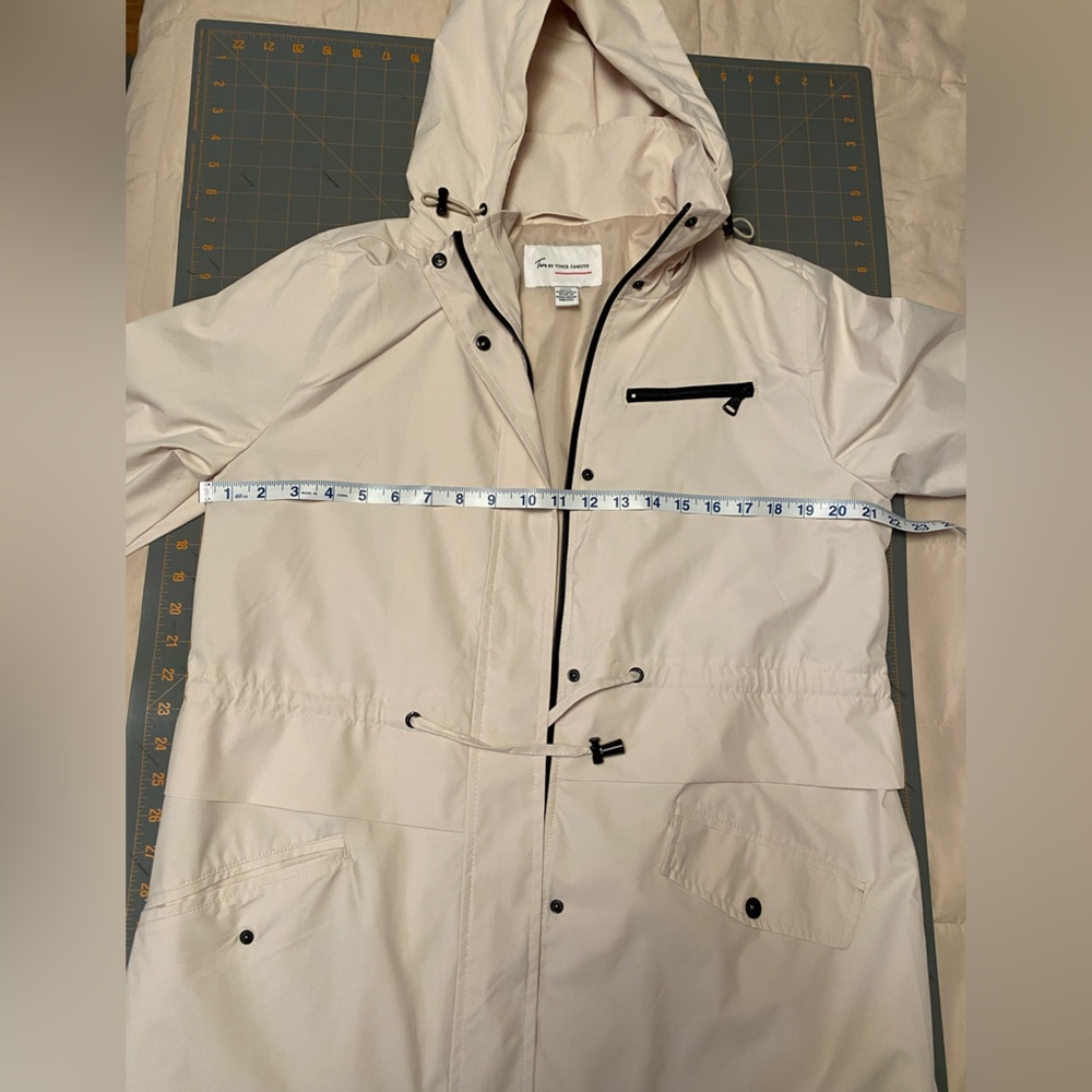 Vince Camuto trench coat. Tan. Size Medium.